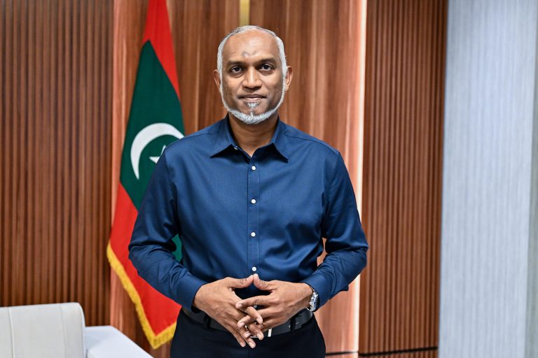 ރައްޔިތުންގެ މަޖިލީހުގައި މިންތީގެ ހަމަހަމަކަމާއި ބައިވެރިވުން އިތުރުކުރުމަށް މަސައްކަތް ކުރާނަން: ރައީސް