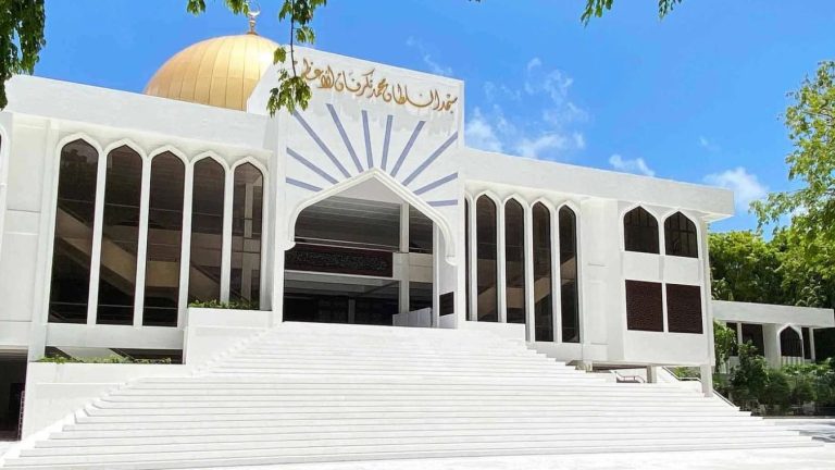 އަލް އަބްރާރު ކުންފުނީގެ ހުއްދަ ހިފަހައްޓައިފި