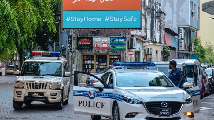 މާލޭގެ ގެއެއްގެ ދެވަނަ ފަންގިފިލާއިން 42 އަހަރުގެ އަންހެނަކު ވެއްޓި ބޮޑެތި އަނިޔާތަކެއް ވެއްޖެ