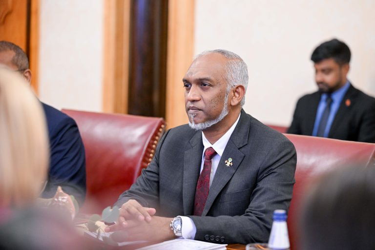 ޔުމްނު ވެއްޓުނު މައްސަލައިގައި އިހުމާލުވެފައިވާ ފަރާތްތަކަށް ފިޔަވަޅު އެޅުމަށް ރައީސް އަންގަވައިފި