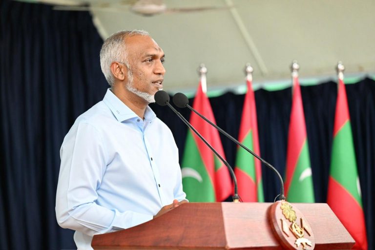 ރައީސް އައްޑުއާއި ފުވައްމުލަކަށް ވަޑައިގަންނަވަނީ