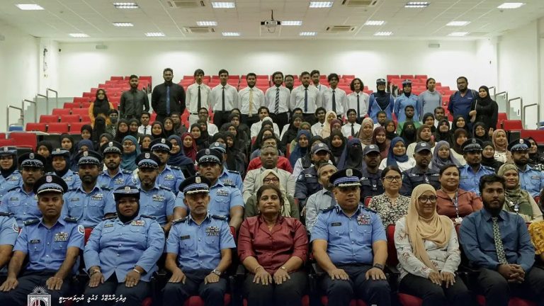 ގައުމީ ޔުނިވާސިޓީ އާއި ފުލުހުން ގުޅިގެން ހިންގި "ރާސްތާ ޕްރޮގްރާމު" ނިމުމަކަށް
