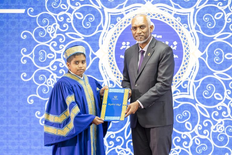 9 ރަށެއްގައި ޤުރުއާން ހިތުދަސްކޮށްދިނުމުގެ މަޝްރޫއު ކުރިއަށް ގެންދިއުމަށް ނިންމައިފި
