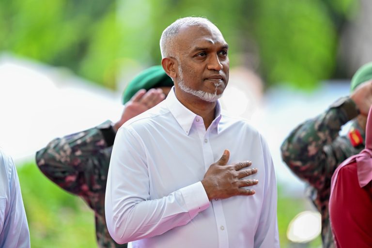 ސިފައިން، އަމިއްލަ ނަފުސާ ޢާއިލާތަކަށްވުރެ އަބަދުވެސް އިސްކުރީ ޤައުމާއި ރައްޔިތުންގެ މަޞްލަޙަތު: ރައީސް