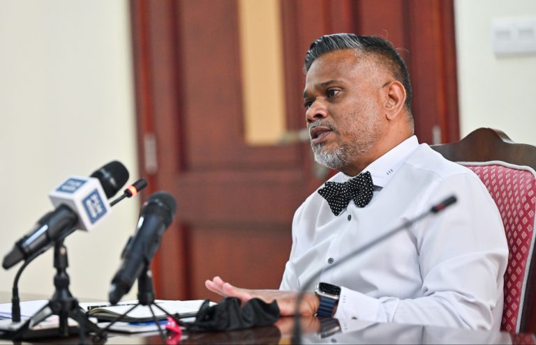 ފުލުހުންގެ އިހުމާލެއް އޮތްތޯ ބެލުމަށް ޕީޖީން އަންގައިފި