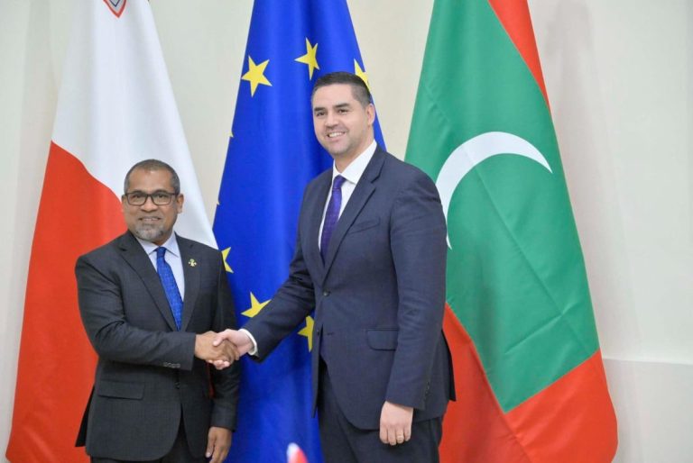 މޯލްޓާއާ އެކު އިންވެސްޓުމަންޓު، ވިޔަފާރި އިތުރުކުރަން މަޝްވަރާތަކެއް ކޮށްފި