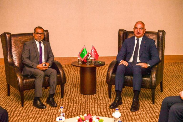 ތުރުކީވިލާތާއި ހަންގޭރީއާއި ރާއްޖޭގެ ގުޅުން ބަދަހިކުރުމަށް މަޝްވަރާކުރައްވައިފި