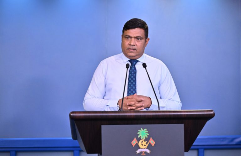 ޔުމްނު ވެއްޓުނު ހާދިސާ ހިނގި ވަގުތު ވަޒީރު އަމީން ރާއްޖޭގައި ނޫޅުއްވާ!