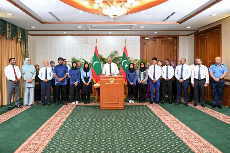 ޖެނެރޭޝަނަލް ބޭންއާ ގުޅޭ ބިލު ރައީސް ތަޞްދީޤުކުރައްވައިފި
