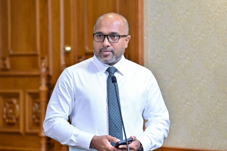 ހޯޕް އައިލެންޑް ތަރައްގީކުރަން ހަތަރު އިންވެސްޓަރަކު ކުރިމަތިލައިފި