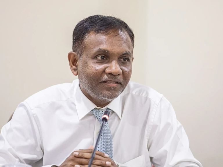 އެންމެ ބޮޑު އުއްމީދަކީ ސިވިލް ސަރވިސްގެ އެންމެހައި މުވައްޒަފުންގެ އުޖޫރައިގެ ކުރިއެރުން ލިބިގެން ދިއުން: ނާސިހް
