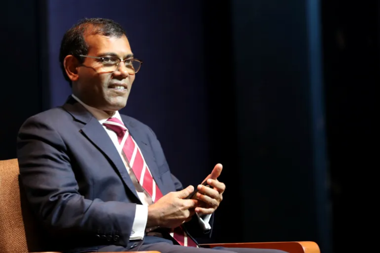 އުއްތަމަފަނޑިޔާރު މުޢާމަލާތްކުރެއްވިކަމަށް ބުނެ ފަތުރަނީ ހުސް ދޮގު: ރައީސް ނަޝީދު