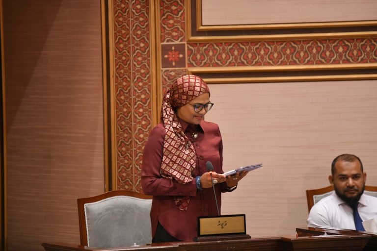 ފަޅުރަށްތައް ވަރުވާ އަށް ދިނުމަށް ކުރިން ހެދިފައިވާ ޕޮލިސީތައް މުރާޖަޢާކުރަނީ