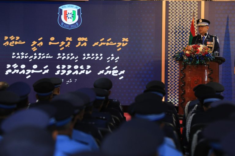 ކުރީގެ ސީޕީ ޢަލީ ޝުޖާޢު ފުލުހުންގެ ޚިދުމަތުުން ޝަރަފުވެރިކަމާއެކު ރިޓަޔަރ ކުރައްވައިފި