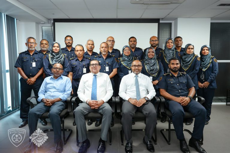 ފަހުގެ އުކުޅުތަކަށް އަހުލުވެރިވުމަށް މުވައްޒަފުން ތާޒާކުރުމުގެ ތަމްރީން ޕްރޮގުރާމްތައް ހިންގުން މުހިންމު: ވަޒީރު