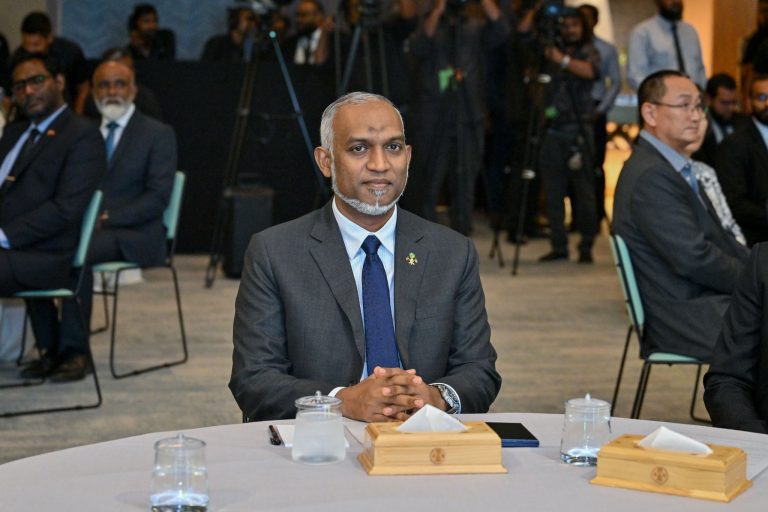 މުވާސަލާތް ކުރިއަރާފައިވާ މިޒަމާނުގައި ރާއްޖޭގެ އާމުދަނީ ހޯދޭނެ މަގުތައް ފަހި ކުރަންޖެހޭ: ރައީސް