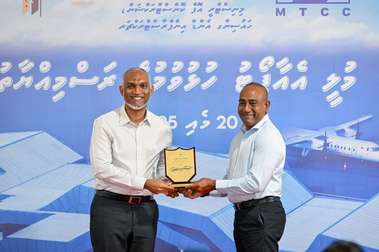 ރައްޔިތުން އެދޭ ގޮތަށް ނޫނީ ކަންތައް ކުރުމުގެ ވިސްނުމެއް ނެތް، އެ ނޫން ޒިންމާއެއް ނެތް: ރައީސް