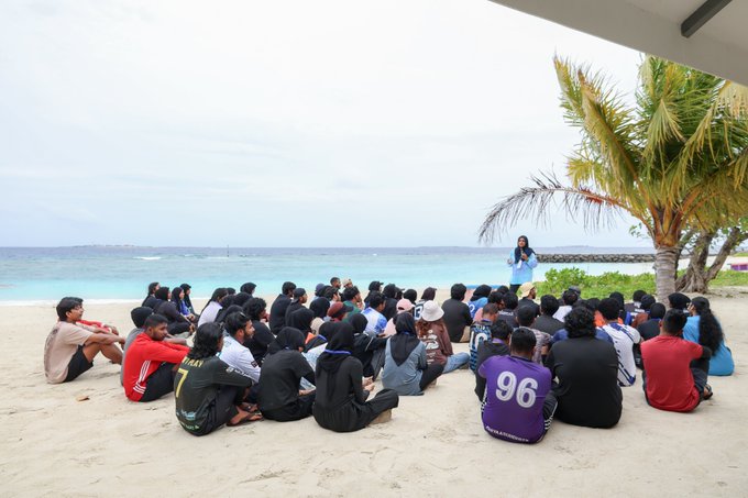 ޔޫތް މިނިސްޓްރީން ހިންގާ ޔޫތް ކޭމްޕް 65 ބައިވެރިންނާއެކު ފަށައިފި