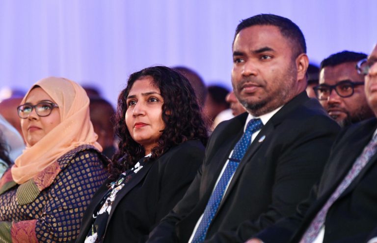 ސުޕްރީމް ކޯޓުގެ ފަނޑިޔާރުކަމުން އަޒްމިރަލްދާއާއި މަހާޒް ވަކިކުރަން ފާސްކޮށްފި