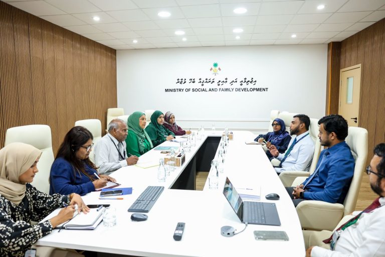 ރާއްޖޭގައި ފަޤީރުކަން މަދުކުރުމުގެ މަސައްކަތްތައް ކުރިއަށް ގެންދިއުމުގެ މަޝްވަރާތައް ފަށައިފި