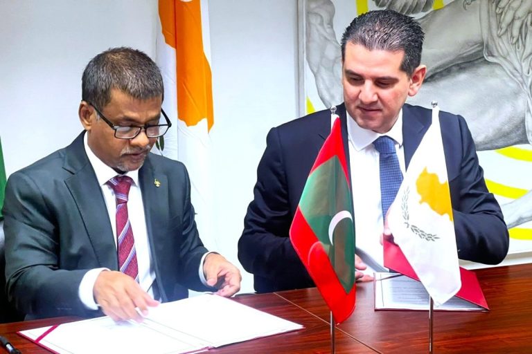 ތެލެސީމިއާ ކުދިންނަށް ދެމުންގެންދާ ޚިދުމަތްތައް ހަރުދަނާ ކުރުމަށް ސައިޕްރަސް އާއިއެކު އެއްބަސްވުމެއްގައި ސޮއިކޮށްފި