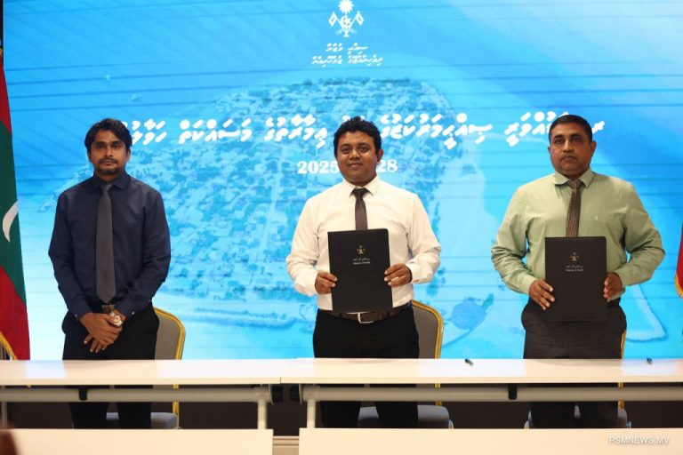 18 ރަށެއްގައި ސިއްޙީ ޚިދުމަތް ފޯރުކޮށްދޭ ތަންތަން އިމާރާތްކުރުމަށް 3 ކުންފުންޏަކާ ހަވާލުކޮށްފި