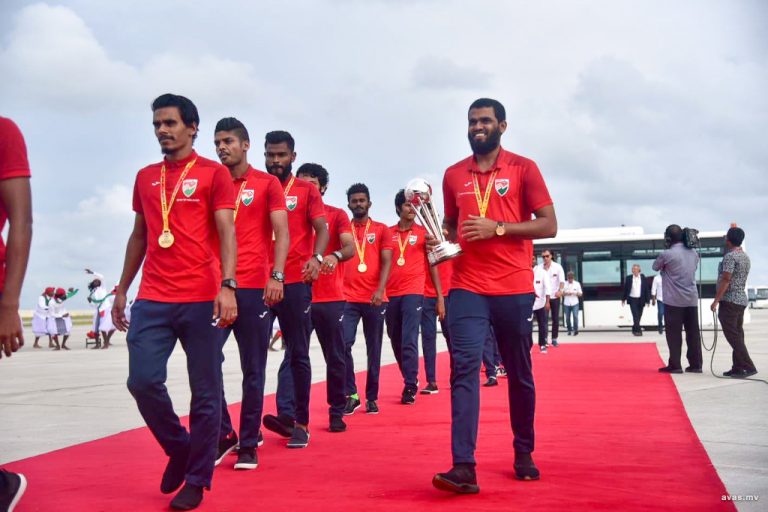 މި ސަރުކާރުން ދިވެހީންގެ މެދުގައި ފުޓްބޯޅައަށް ހައްގު މަގާމު އަލުން އަނބުރައި ހޯދަައިދިނުމަށް ދަނީ މަސައްކަތްކުރަމުން: ރައީސް