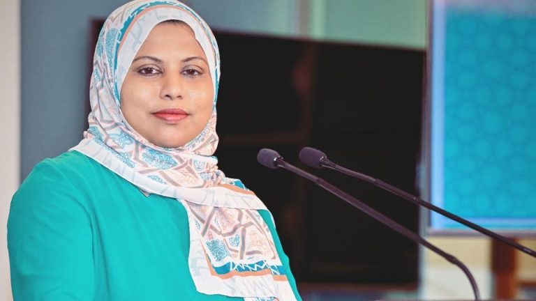 ރައީސް އޮފީހުގެ އިވެންޓްތަކަށް ކަނޑައަޅާފައިވާ ޑްރެސްކޯޑަށް ތަބާވާ ހުރިހާ ނޫސްވެރިންނަށް ފުރުޞަތު ދެވޭނެ