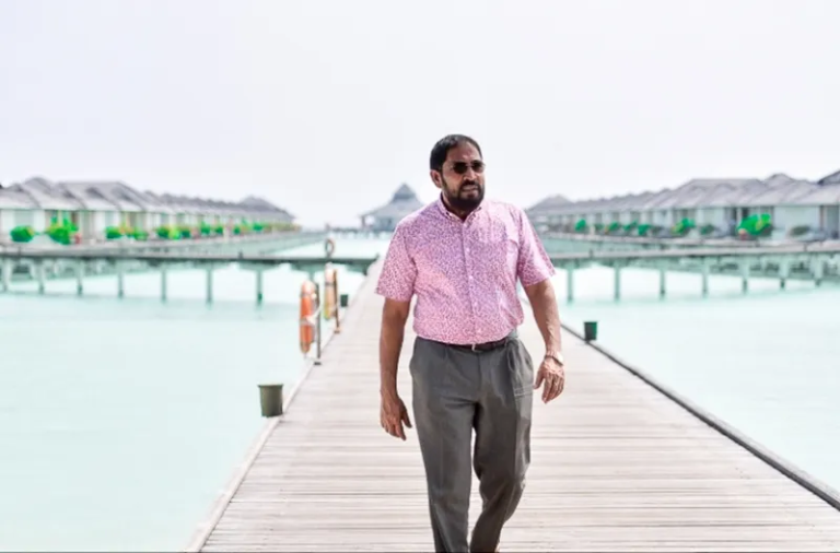 ދިވެހި ފައިސާ އިން ސަރވިސް ޗާޖް ދޭން ނިންމުމަކީ ހައްްޤު ނިންމުމެއް ނޫން: ގާސިމް