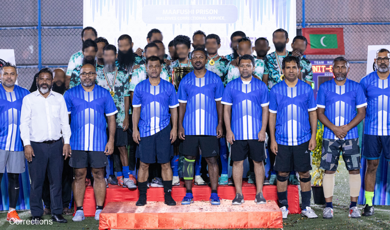 ސަރުކާރުގެ އިސްވެރިން ހިމެނޭހެން ރާއްޖޭގެ ޖަލުތަކުގައި ފުރަތަމަ ފަހަރަށް ޤައިދީންގެ ފުޓްސަލް މުބާރާތެއް ބާއްވައިފި