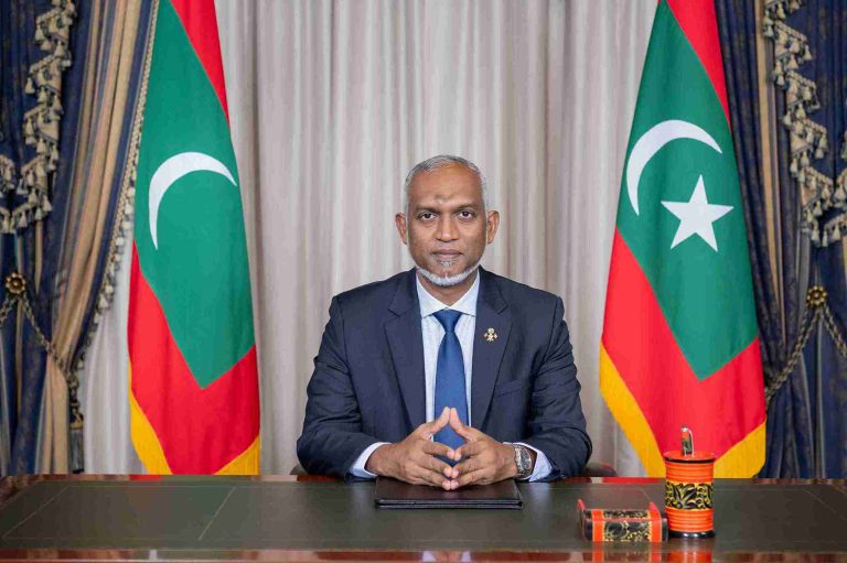 ސިންގަޕޫރުގެ ރައީސްގެ ދަޢުވަތަކަށް، އެ ޤައުމަށް ފުރަމާނަ ދަތުރުފުޅެއް ކުރެއްވުމަށް ރައީސް ނިންމަވައިފި