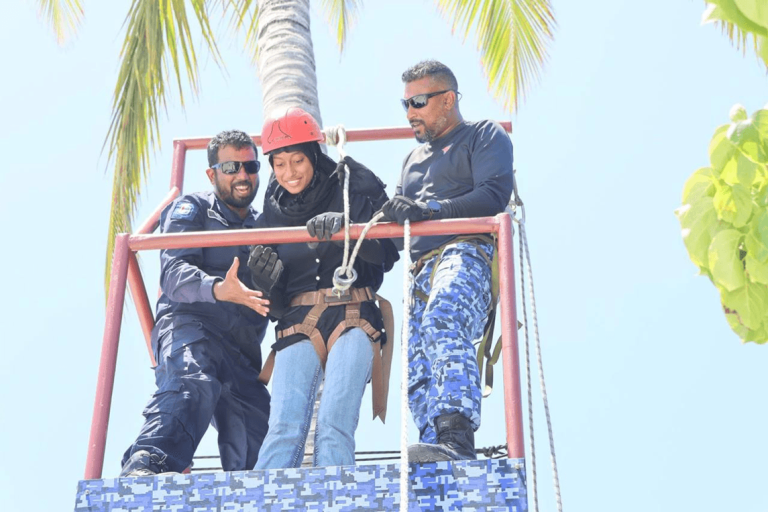 ޢީދާ ގުޅިގެން އަޕަރ ނޯތު ޕޮލިސް ރީޖަންގައި ކުރިއަށް ގެންދިޔަ ހަރަކާތްތަކުގައި ފުލުހުން ބައިވެރިވެ އެހީތެރިކަން ފޯރުކޮށްދީފި