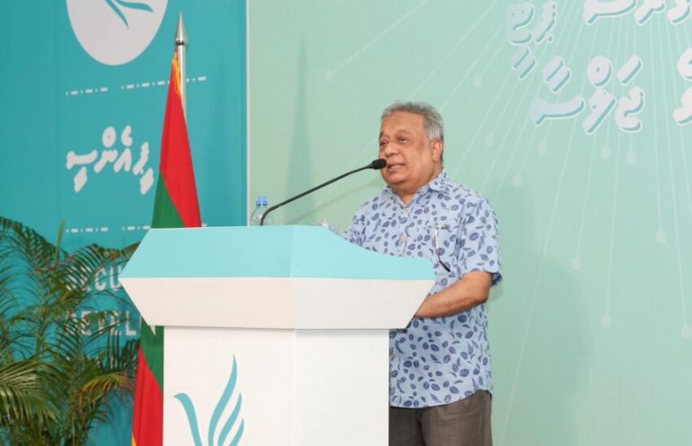 ބޭނުންގޮތަކަށް ފައިސާ ޗާޕުކޮށް ފައިސާ ހޯދިދާނެ، އެކަން އެހެން ނުކުރަނީ ގައުމަށް ޚިޔާނާތްތެރިނުވާން: މެންބަރު ސަލީމް