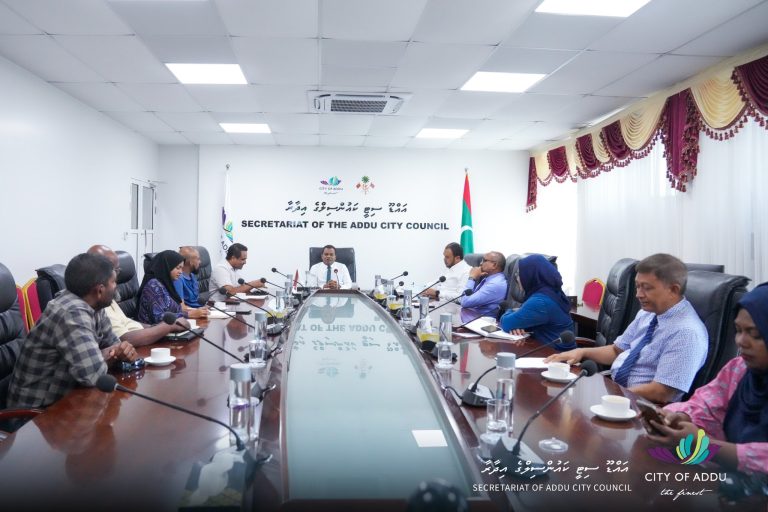 ހިތަދޫ އަދި ހުޅުދޫ އަވަށުން ދޫކޮށްފައިވާ ބިންތަކުގައި މަސައްކަތް ފެށުމާ ގުޅޭ ގޮތުން މަޝްވަރާކޮށްފި