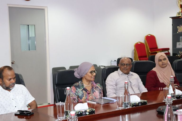 ހަނިމާދޫގައި ފުޑް ސެކިއުރިޓީއަށް ކުރެވިދާނެ ކަންކަމާއި، ކުރިމަތިވާ ގޮންޖެހުންތަކާއި ބެހޭގޮތުން މަޝްވަރާކޮށްފި