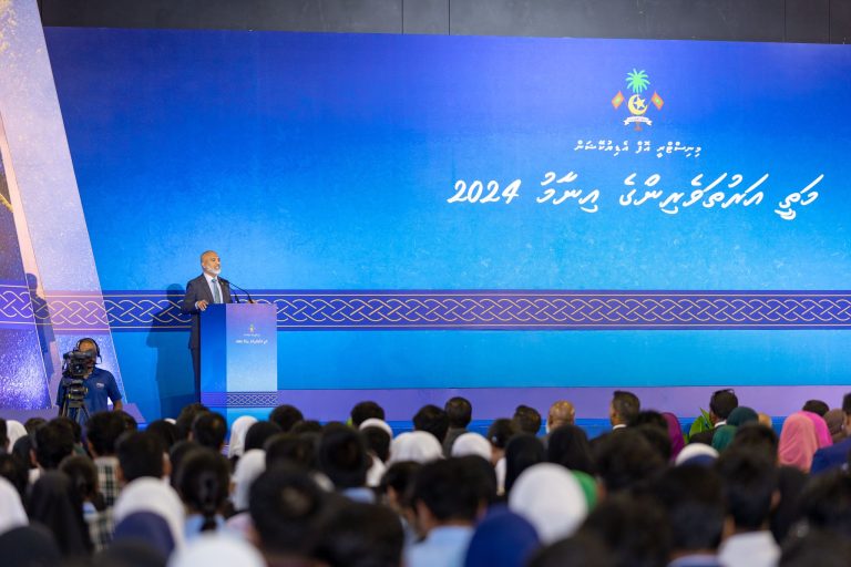 ދަރިވަރުންނަށް ރަނގަޅު ތައުލީމެއް ދިނުމަށްޓަކައި ރަނގަޅު ޓީޗަރުން ބޭނުންވާކަމީ ޝައްކެއް އޮތްކަމެއް ނޫން: ވަޒީރު