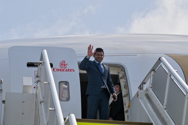 ފައިނޭންސިންގ ފޯ ޑިވެލޮޕްމަންޓުގެ ކޮންފަރެންސްގައި ބައިވެރިވެވަޑައިގަތުމަށް ނައިބު ރައީސް ސްޕެއިނަށް ވަޑައިގަންނަވައިފި