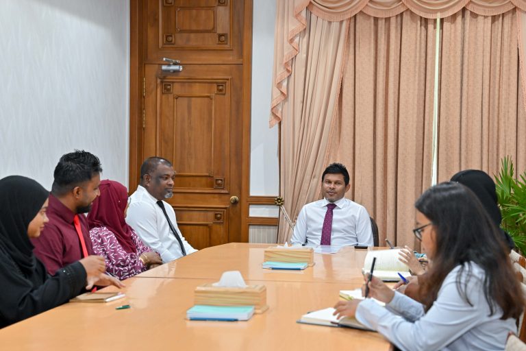 ނައިބު ރައީސް ގދ.ފިޔޯރީ ކައުންސިލާ ބައްދަލުކުރައްވައިފި