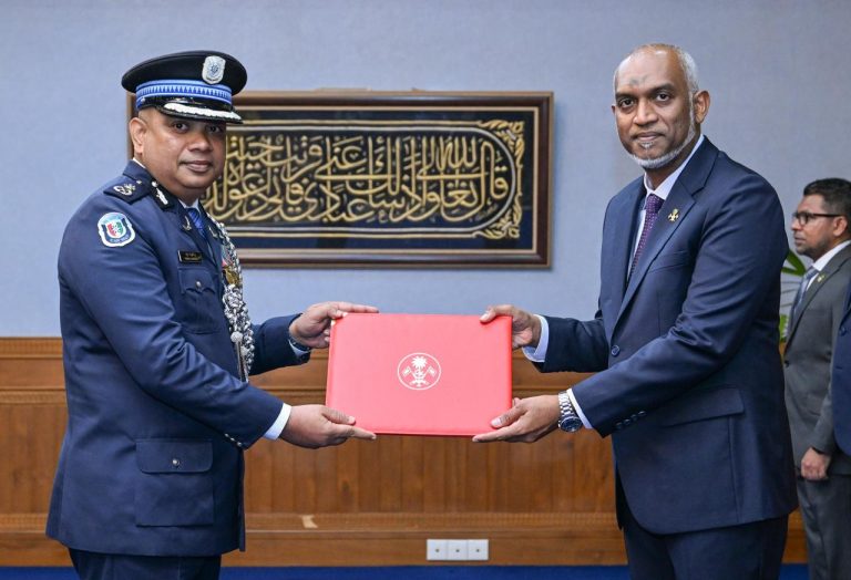 ޕޮލިސް ކޮމިޝަނަރު ކަމަށް ނަވީން އައްޔަންކޮށްފި