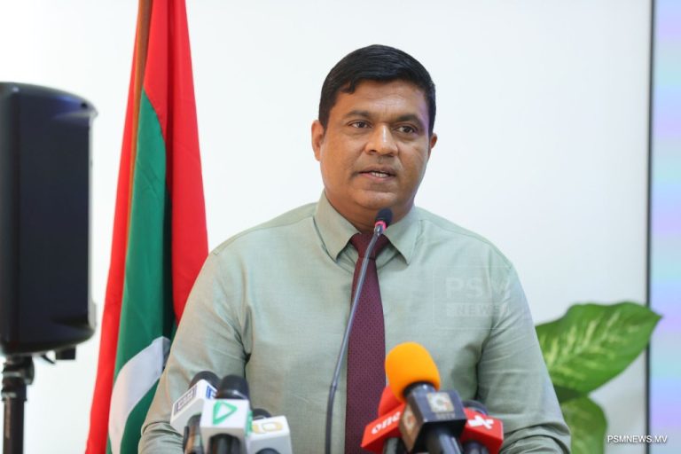 ޕައިލެޓުންނަށް ވަޒީފާގެ ފުރުސަތުތައް ނުއުފެއްދޭތީ އެ ދާއިރާއިން ކިޔަވަން އިތުރު ފުރުސަތު ނުހުޅުވާނެ: ވަޒީރު