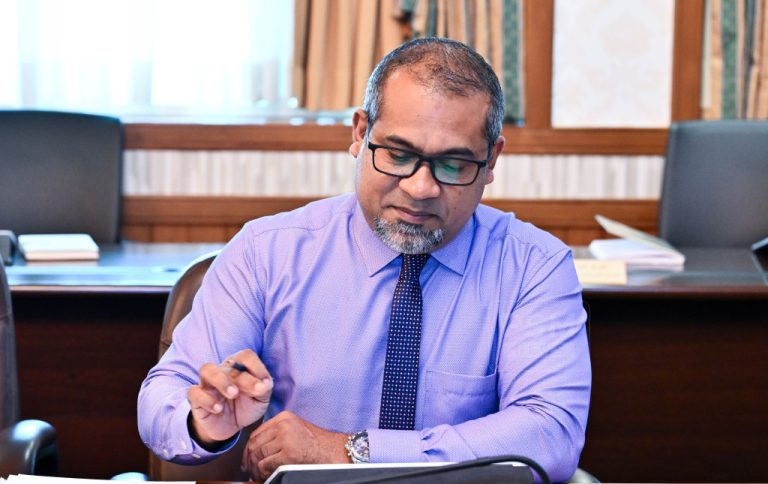 ރާއްޖެއާއި ވިއެޓްނާމާއި އާ ދެމެދު އޮތް ސިޔާސީ ގުޅުމަށް 50 އަހަރު ފުރުމުގެ މުނާސަބަތުގައި ވަަޒީރު ޚަލީލު ތަހުނިޔާ ފޮނުއްވައިފި