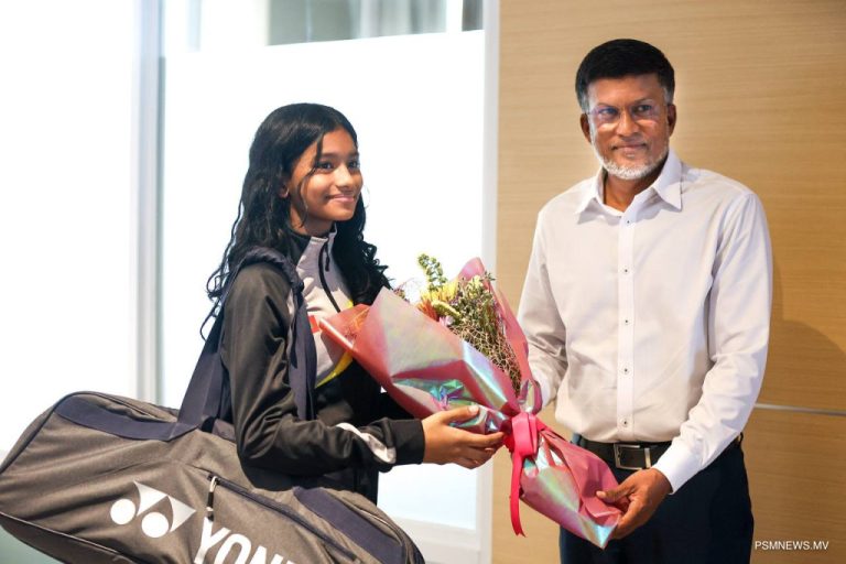 ލައިބާއަށް އެއާޕޯޓުން ހޫނު މަރްހަބާއެއް ކިޔައިފި