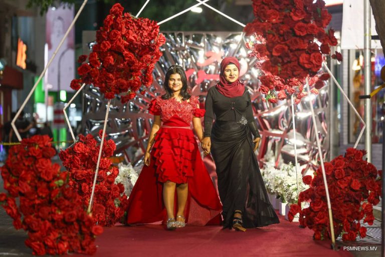 ބެލުންތެރިން ކެތްމަދުކަމާއެކު އިންތިޒާރުކުރަމުންދާ "ސޮރީ" ޕްރިމިއަރކޮށްފި
