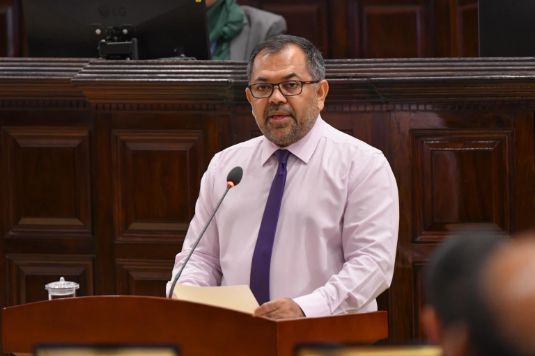 ހަނގުރާމައާ ގުޅިގެން ދިވެހިރާއްޖޭގެ އިޤްތިޞާދަށް ކުރަމުންދާ އަސަރުތައް ދަނީ ބަލަމުން: މާލީ ވަޒީރު