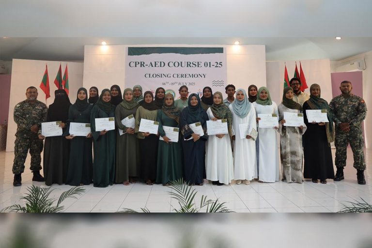ސެނެހިޔަ މިލިޓަރީ ހޮސްޕިޓަލް ގުޅިގެން ކ.ހުރާގައި "ސީޕީއާރު-އޭއީޑީ" ކޯހެއް ހިންގައިފި