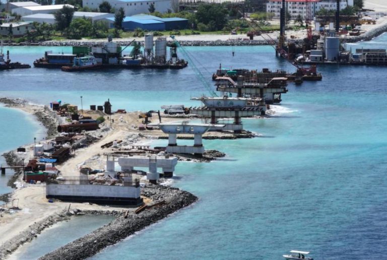 ތިލަމާލެ ބްރިޖުގެ %60 މަސައްކަތް ނިމިއްޖެ: ވަޒީރު