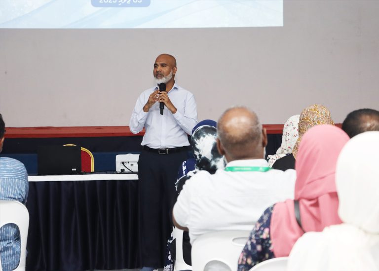 މުދައްރިސުންނަށް ދިމާވާ ދަތިތައް، ޕޮލިސީ ލެވެލްގައި ޙައްލުކުރުމަށް ކުރެވިދާނެ ކަންކަމާ ގުޅޭގޮތުން މަޝްވަރާކޮށްފި