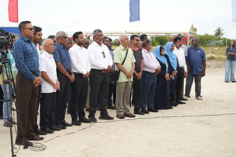 ކުޑަހުވަދޫގައި އަޅާ ހައުސިންގ ޕްރޮޖެކްޓުގެ ބިންގާ އަޅައިފި
