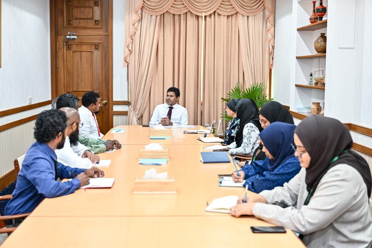 ނައިބު ރައީސް ނޮޅިވަރަންފަރު ކައުންސިލާ ބައްދަލުކުރައްވައިފި