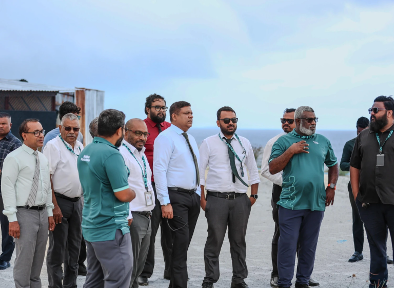 އެމް.ޕީ.އެލްގެ ތިލަފުށީ ޕޯޓް މަޝްރޫޢުގެ މަސައްކަތް މިނިސްޓަރ އަމީން ބައްލަވާލައްވައިފި